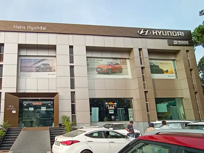 hyundai venue price - hans hyundai